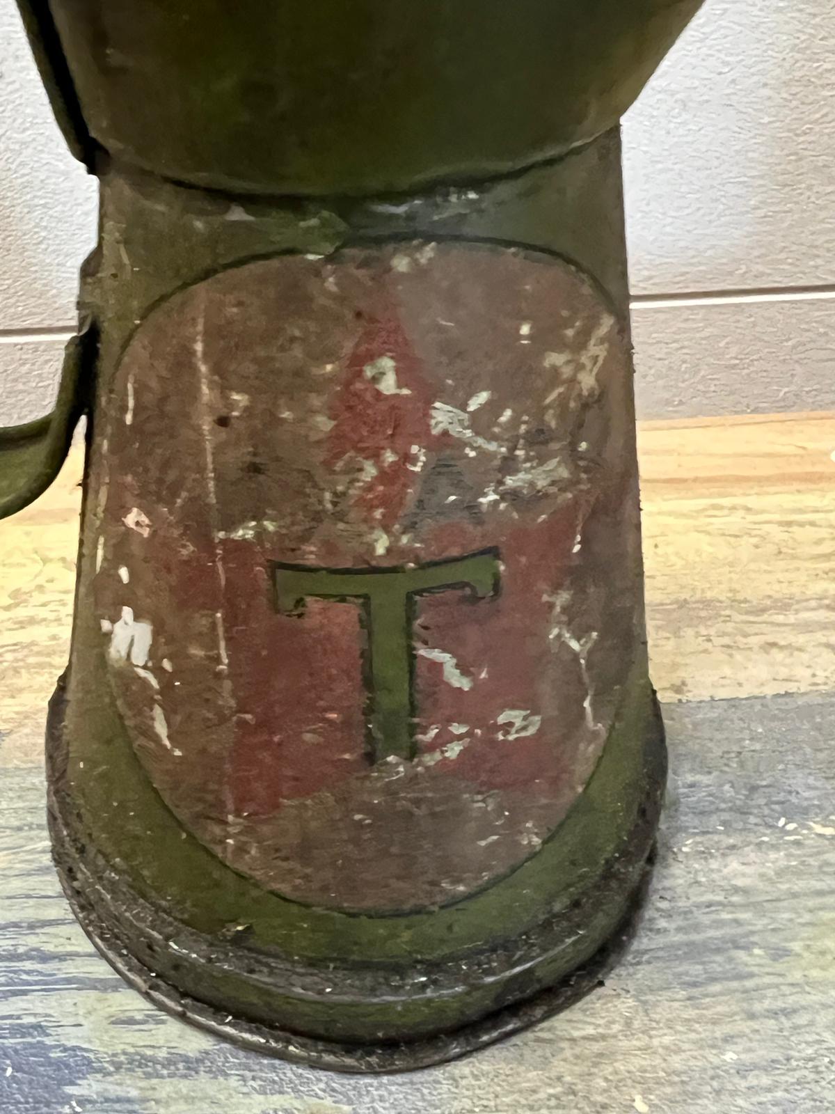 A vintage oil jug and a vintage oil can - Image 3 of 3