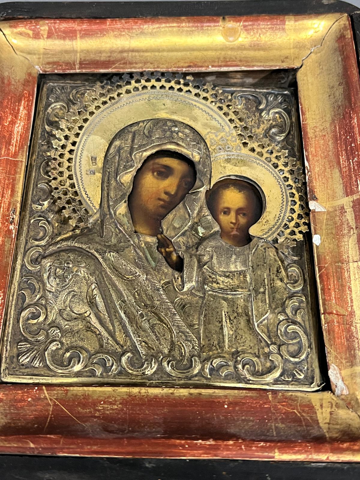 A Russian icon in glazed case 18cm x 20cm - Image 3 of 4