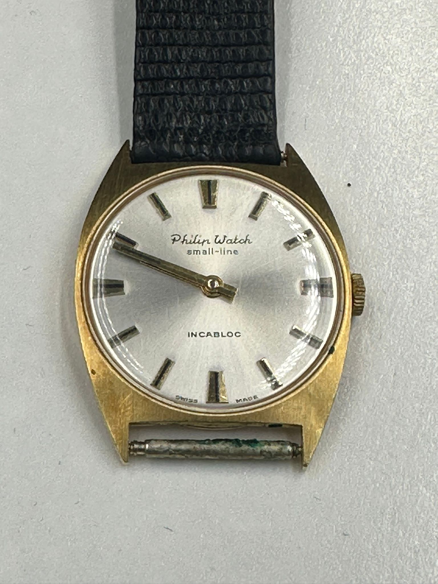 An 18ct gold Philip Watch Chaux De Fonds small-line Incabloc, broken strap. - Image 2 of 3