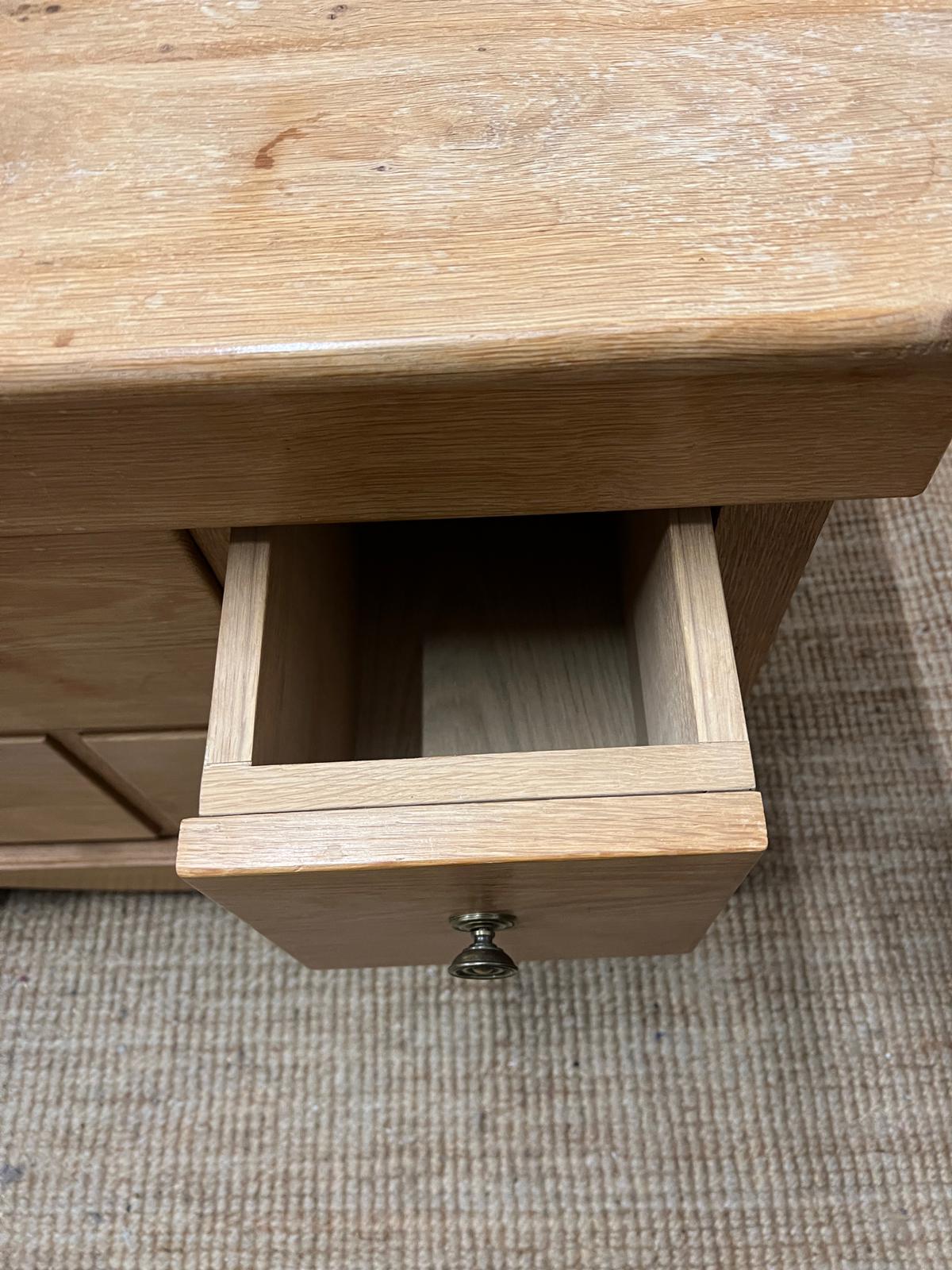 A light oak chest of drawers (H79cm W101cm D63cm) - Image 3 of 5