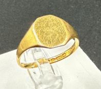 An 18ct gold signet ring, approximate total weight 3.4g, size M