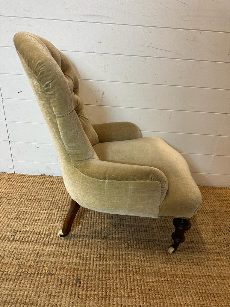 A Victorian button back nursing chair upholstered in a pale green velvet - Image 3 of 5