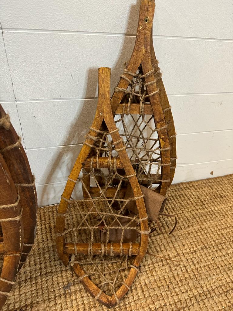 A selection of Steven vintage wooden webbed snow shoes - Image 3 of 5