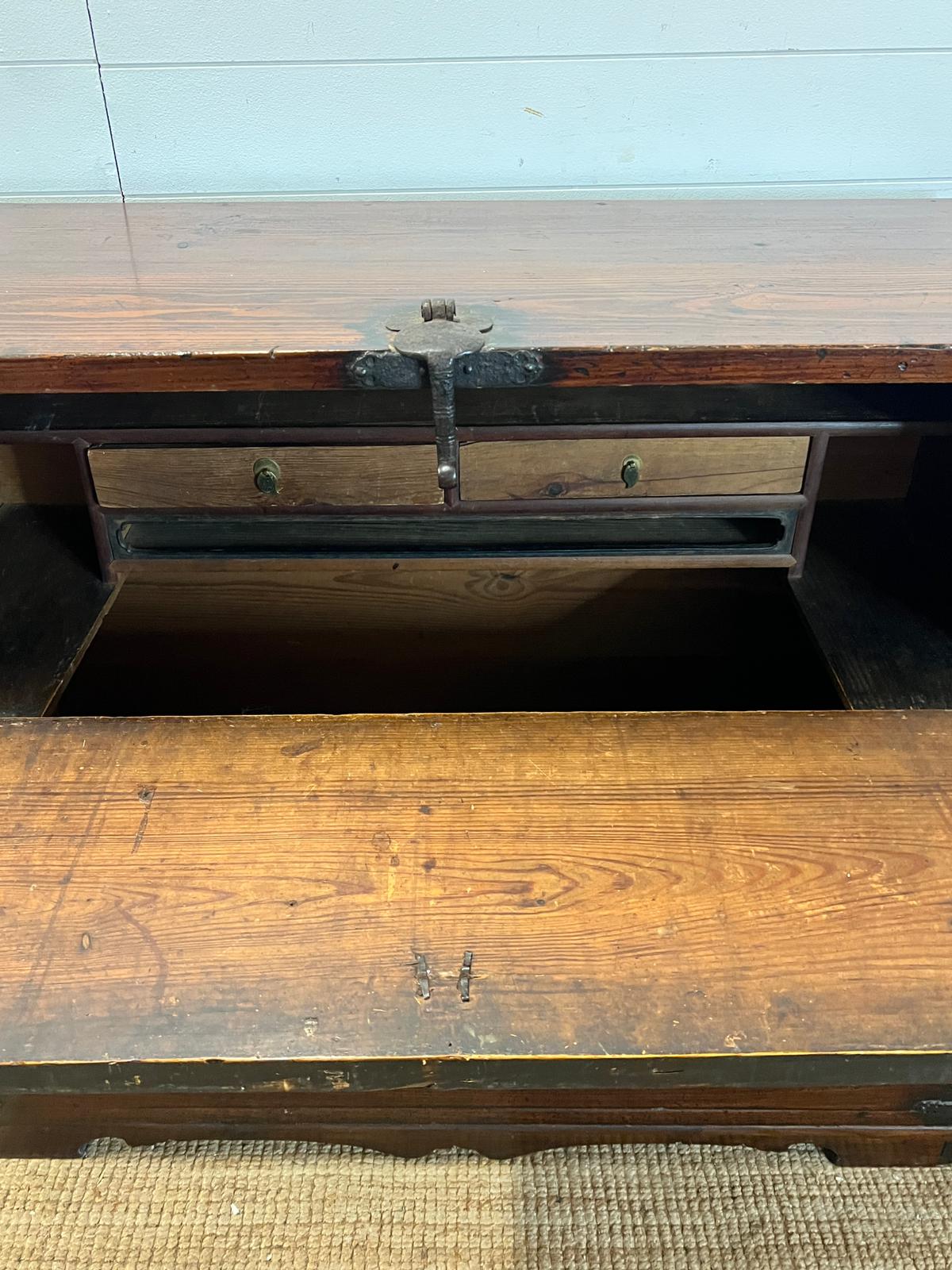Korean chest with metal work to front - Image 2 of 6