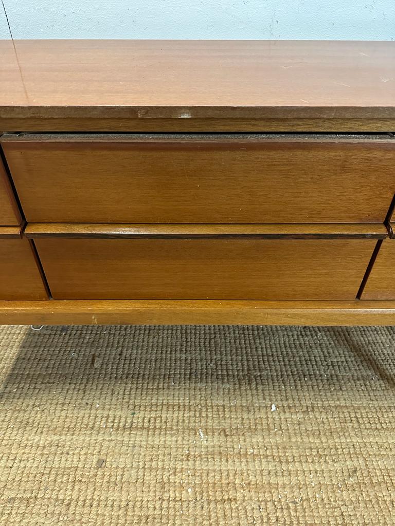 A Mid Century teak six drawer sideboard AF (H66cm W145cm D42cm) - Image 5 of 7