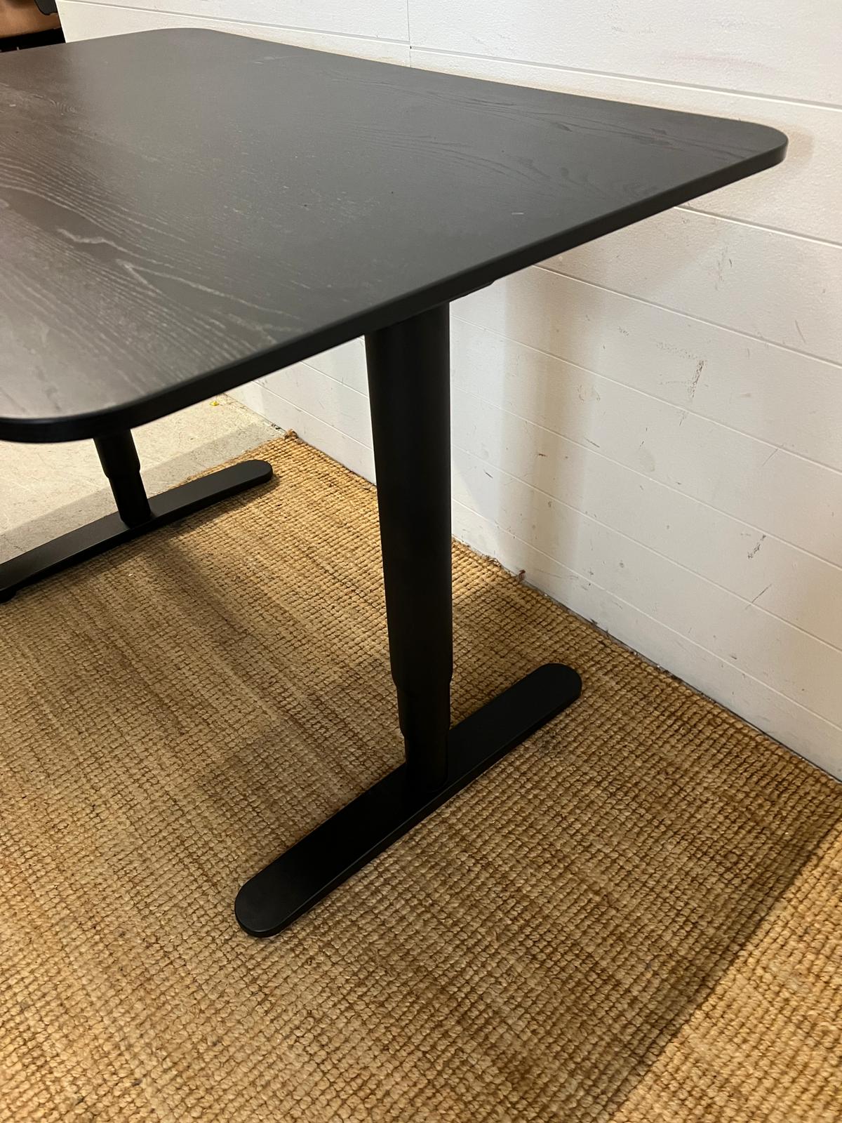 A Bekant Ikea desk with adjustable height (W120cm D80cm) - Image 6 of 6