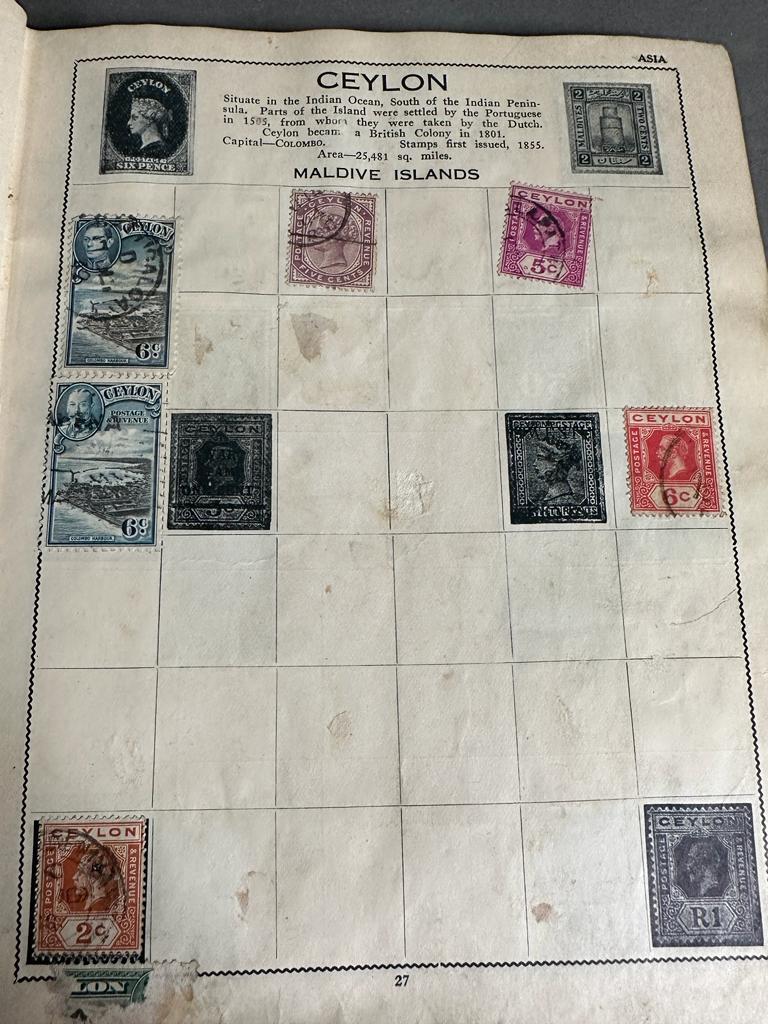 A selection of UK and World stamps, some loose - Image 9 of 10