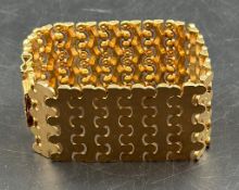An 18ct gold, marked 750, articulated gold bracelet with an approximate weight of 44.5g