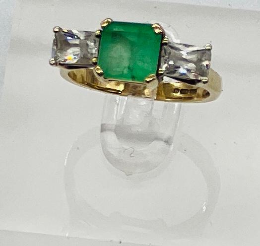 A 9ct gold fashion ring with green central stone and CZ shoulders, size O, approximate total - Image 3 of 4