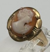 A 9ct gold Cameo ring, approximate size L, and approximate weight 3.4g