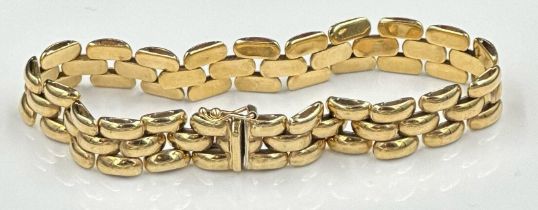 A 9ct gold bracelet with an approximate weight of 14.9g