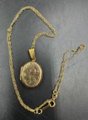 A 9ct gold locket approximate total weight 3.1g