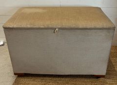 A large velvet blanket box (H67cm W100cm D48cm)