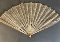 A Vintage lace mother of pearl fan