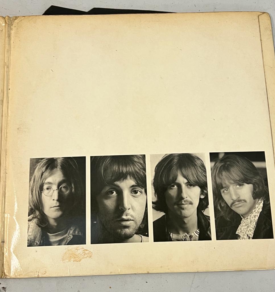 Two Beatles albums - Image 2 of 8