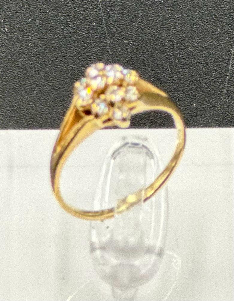 A 9ct gold and diamond ring, approximate size M - Image 5 of 5
