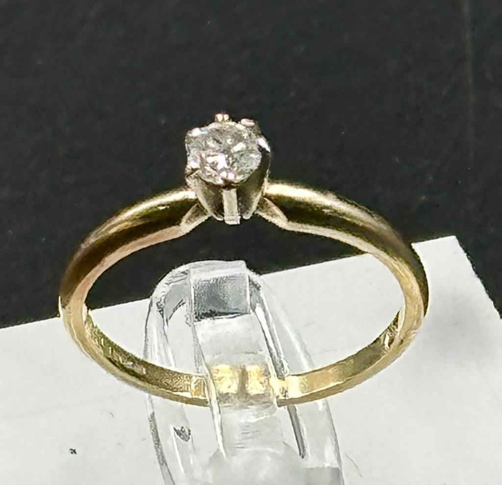 A 14ct gold diamond ring, size L - Image 7 of 7