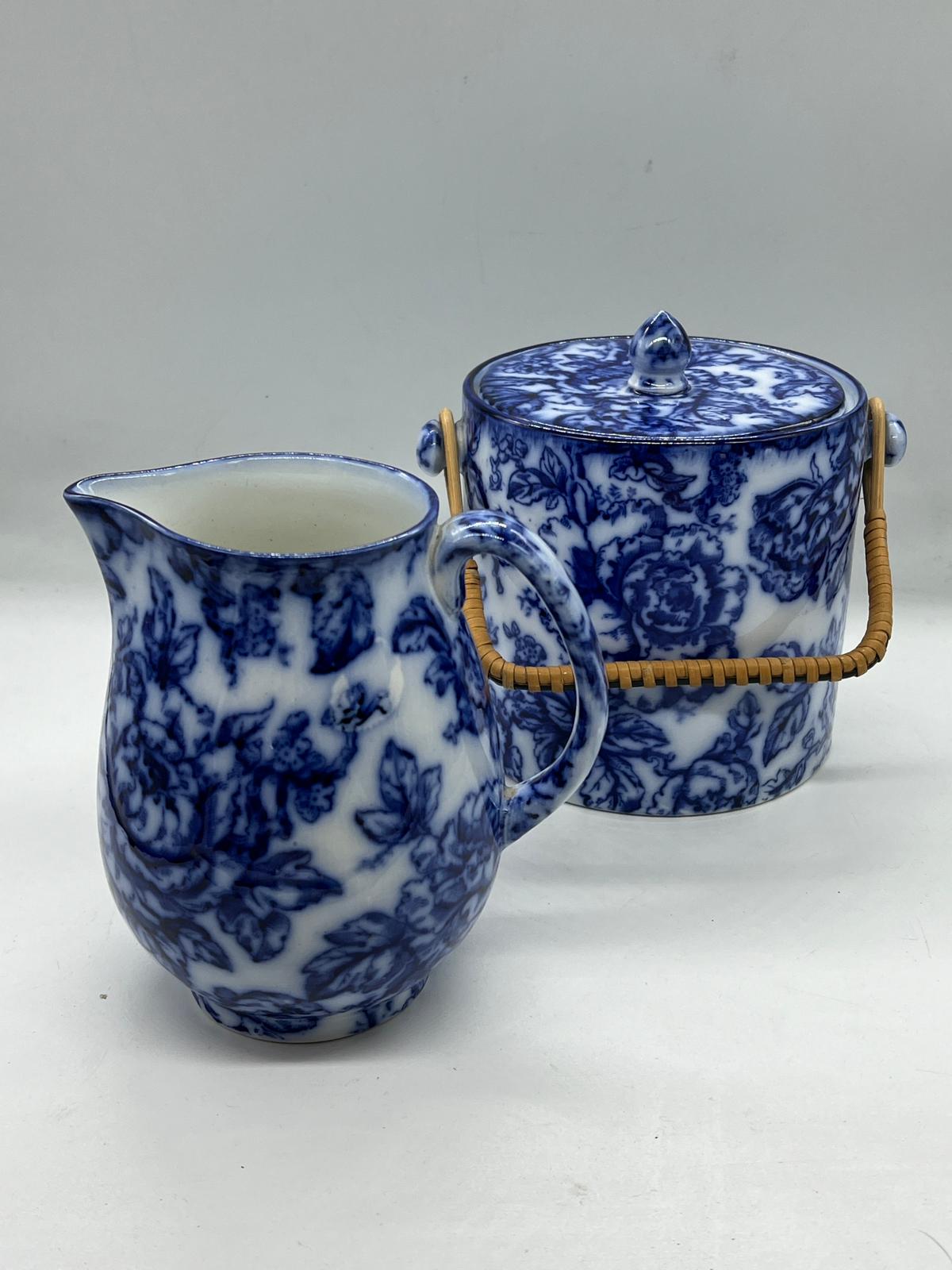 Blue and white porcelain jug, barrel jar and stand - Image 2 of 3