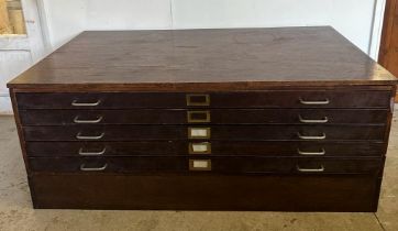 A vintage five drawer plan chest (H59cm W146cm D88cm)