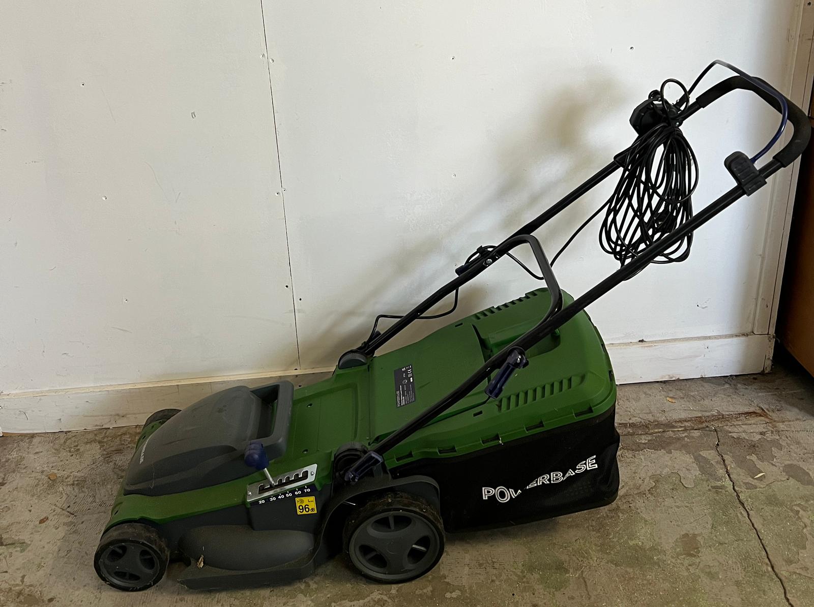 A power base 41cm 1800w electric rotary lawn mower