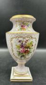 Small vase possibly Swansea with a floral and gilt decoration (H16cm)