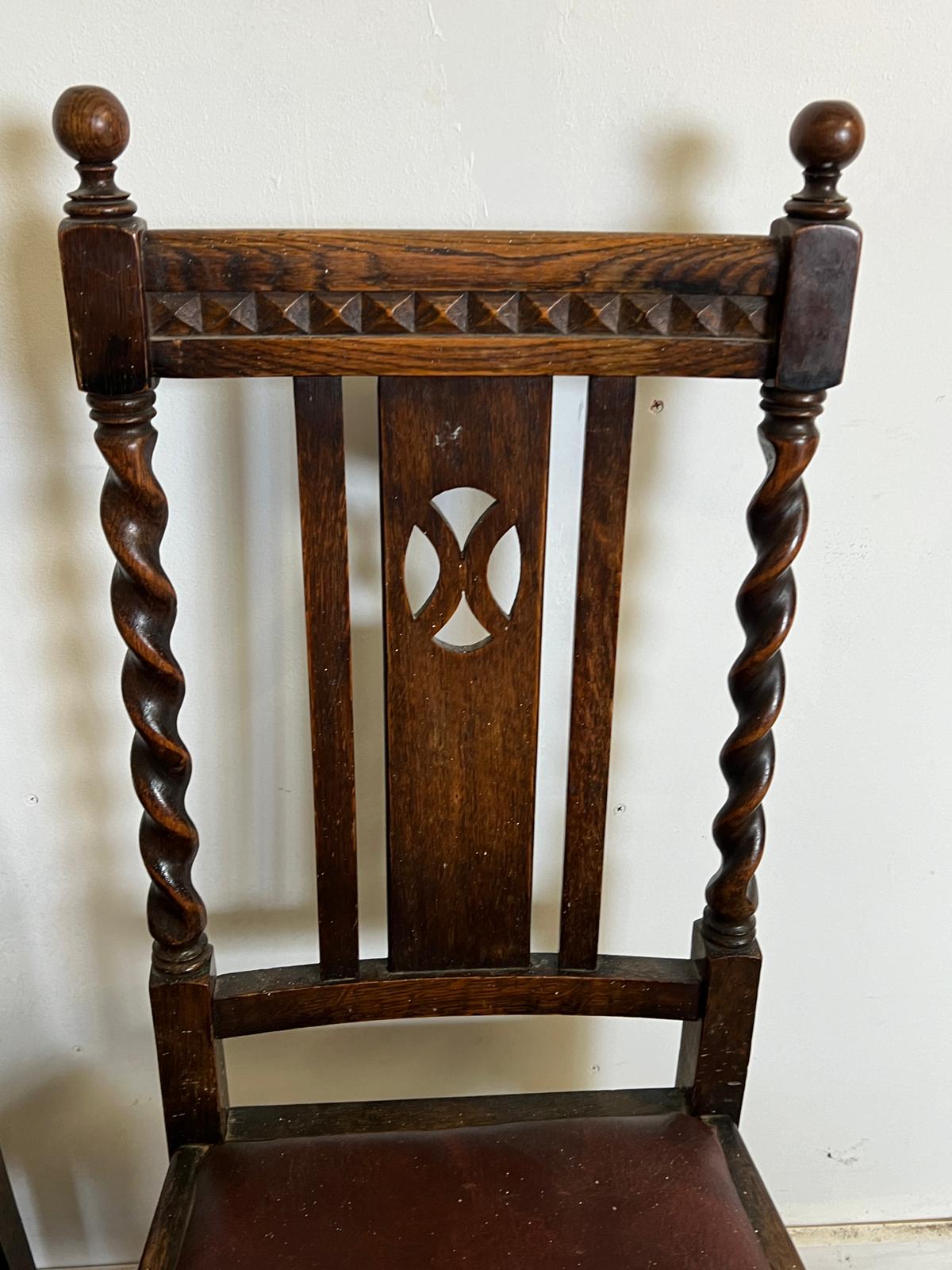 Two oak side chairs with barley twist sides - Image 2 of 3