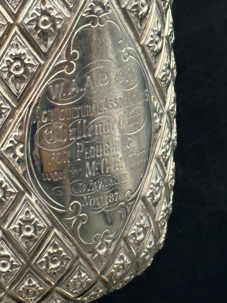 A Victorian silver trophy, approximately 23cm and engraved Agricultural Associations Challenge Cup - Image 4 of 5