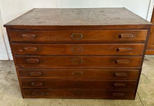 A mahogany six drawer plan chest (H80cm W117cm D84cm)