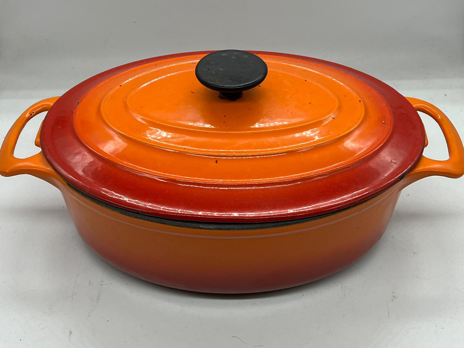 Le Creuset oval cast iron casserole dish (W36cm)