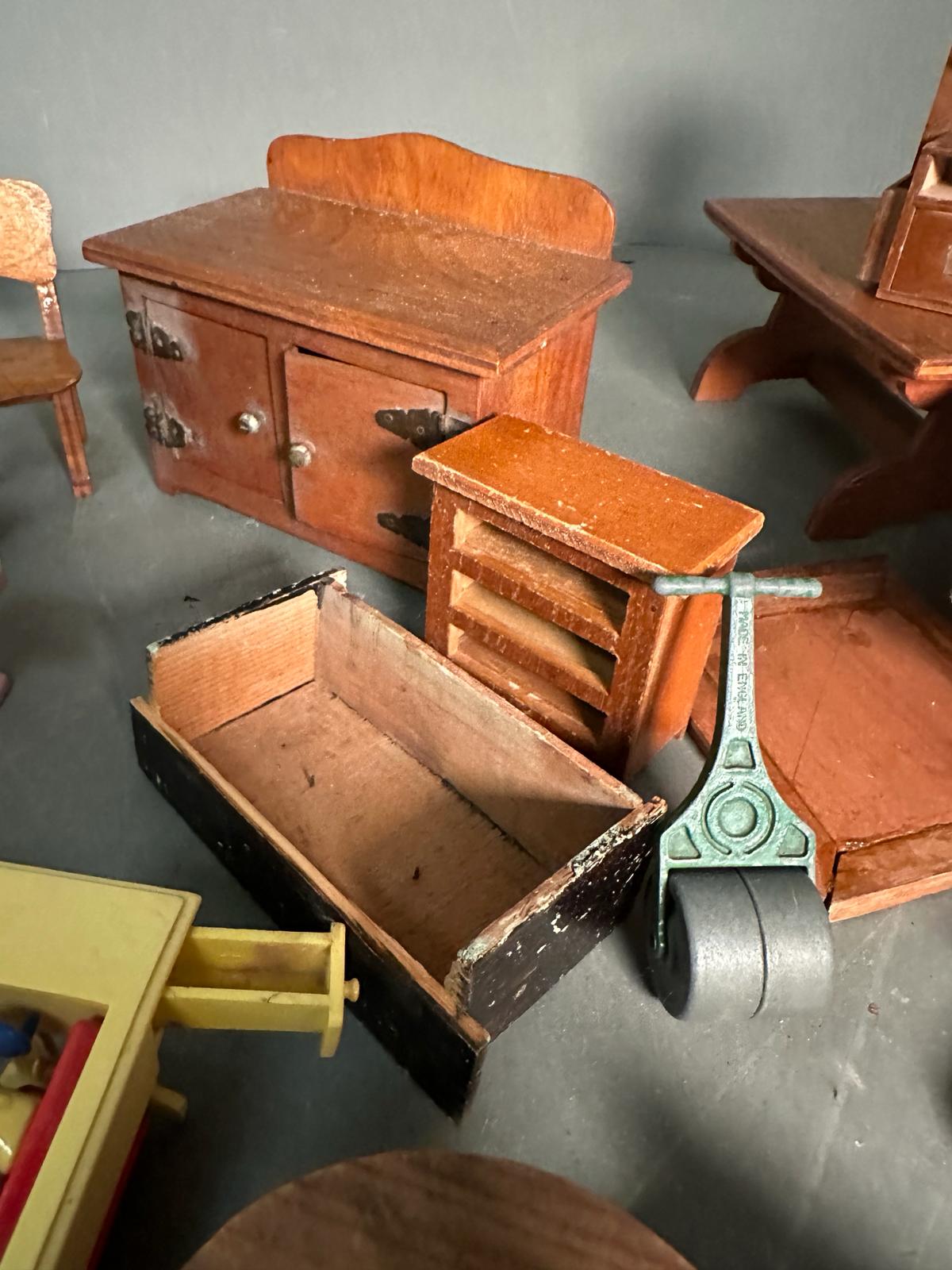 A selection of vintage dolls house furniture to include chairs, sideboard and wardrobe - Image 4 of 5