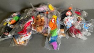 A quantity of Beanie babies to include Flakey, Cheeks and Raf