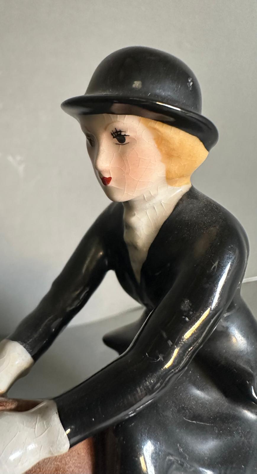 A Beswick figure of a lady riding a hunter AF - Image 2 of 5