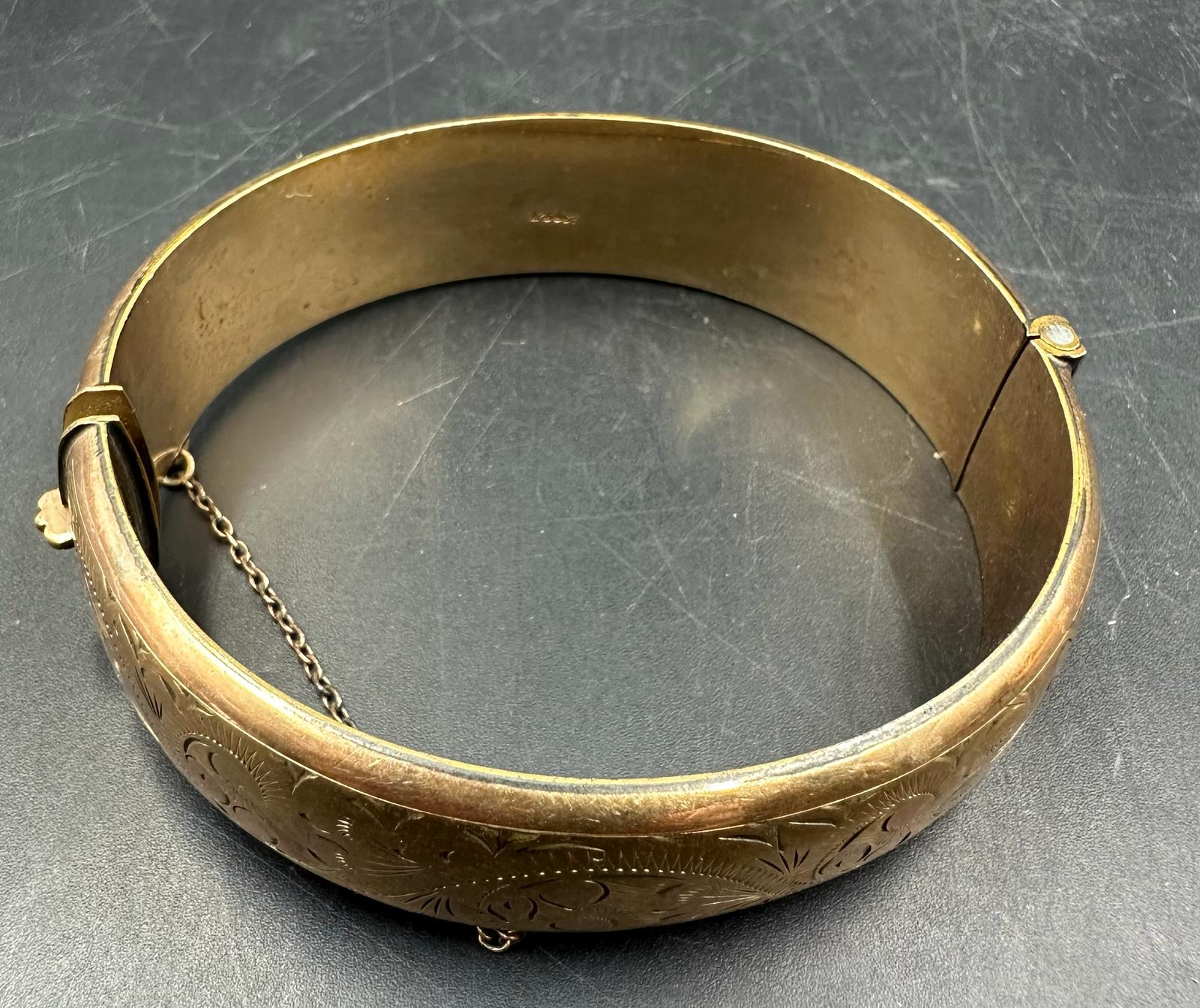 A 1/5 9ct rolled gold bangle engraved on a scrolling pattern - Image 6 of 8