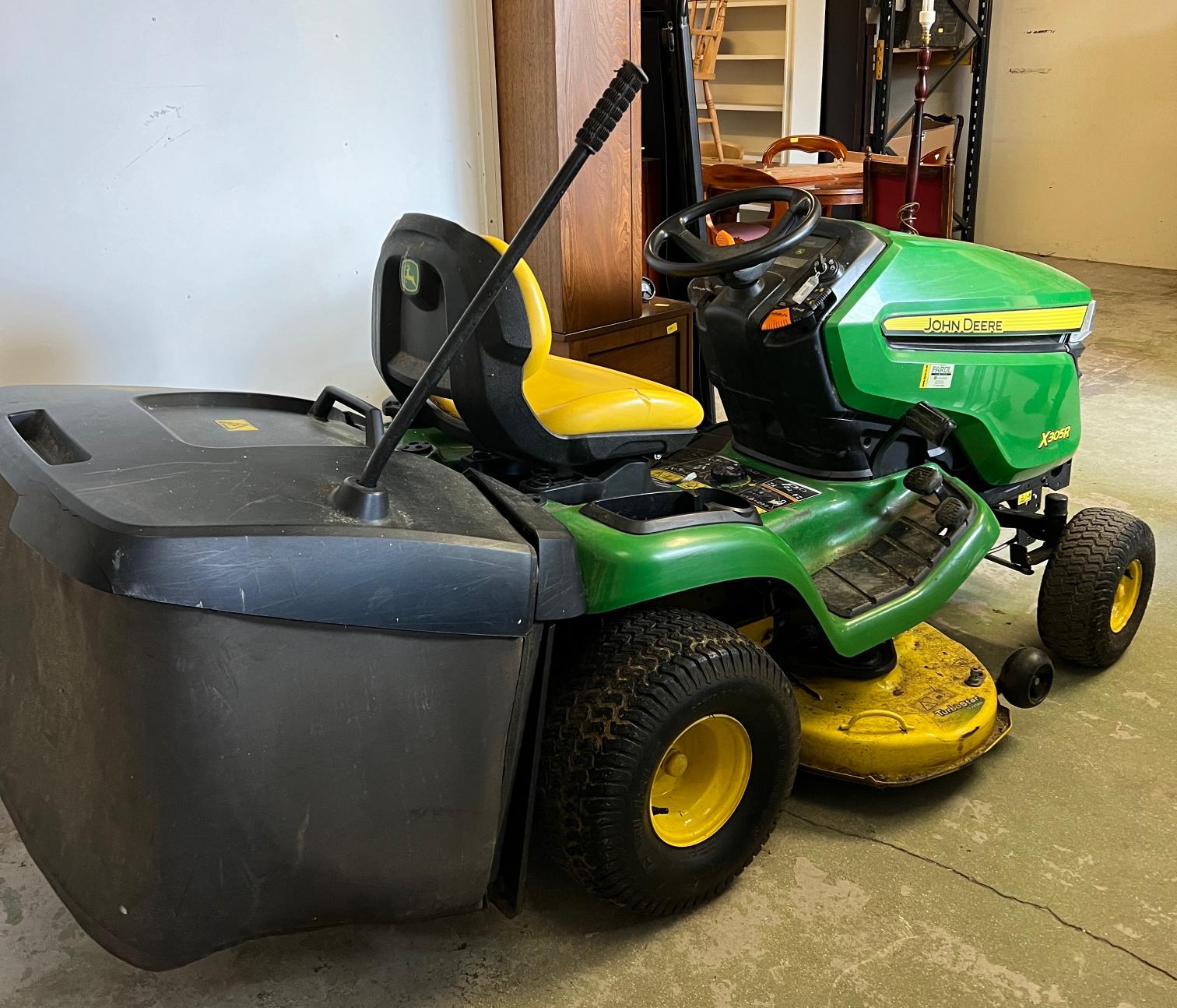 John Deere X350R tractor ride on mower - Image 2 of 14