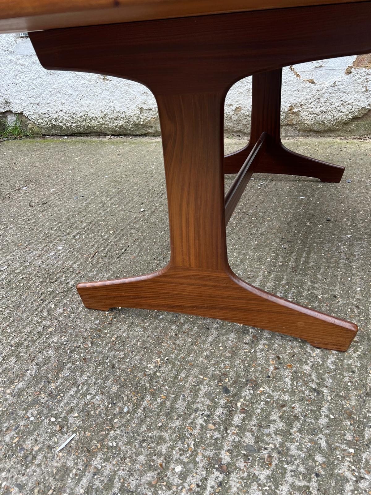 An extending teak dining table by Vanson along with the Vanson for Heals eight chairs whit black - Image 4 of 15