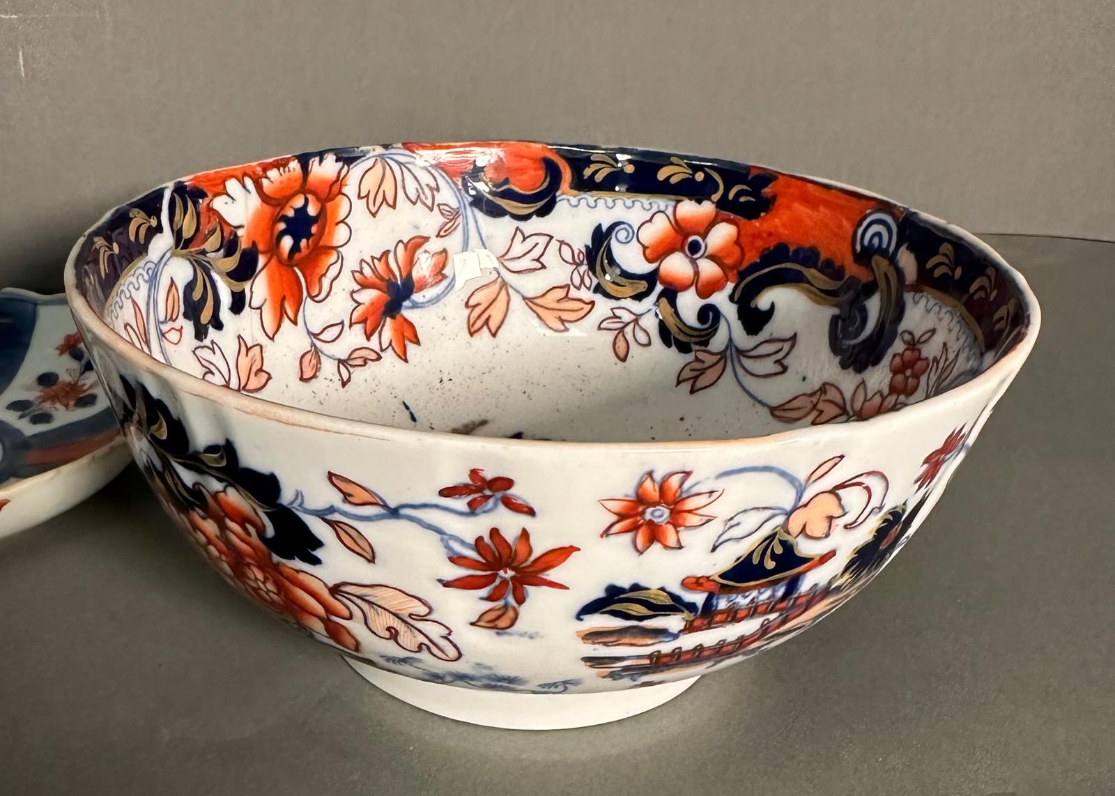 A selection of bowls and dishes in the Imari palette, various ages and styles - Image 8 of 8