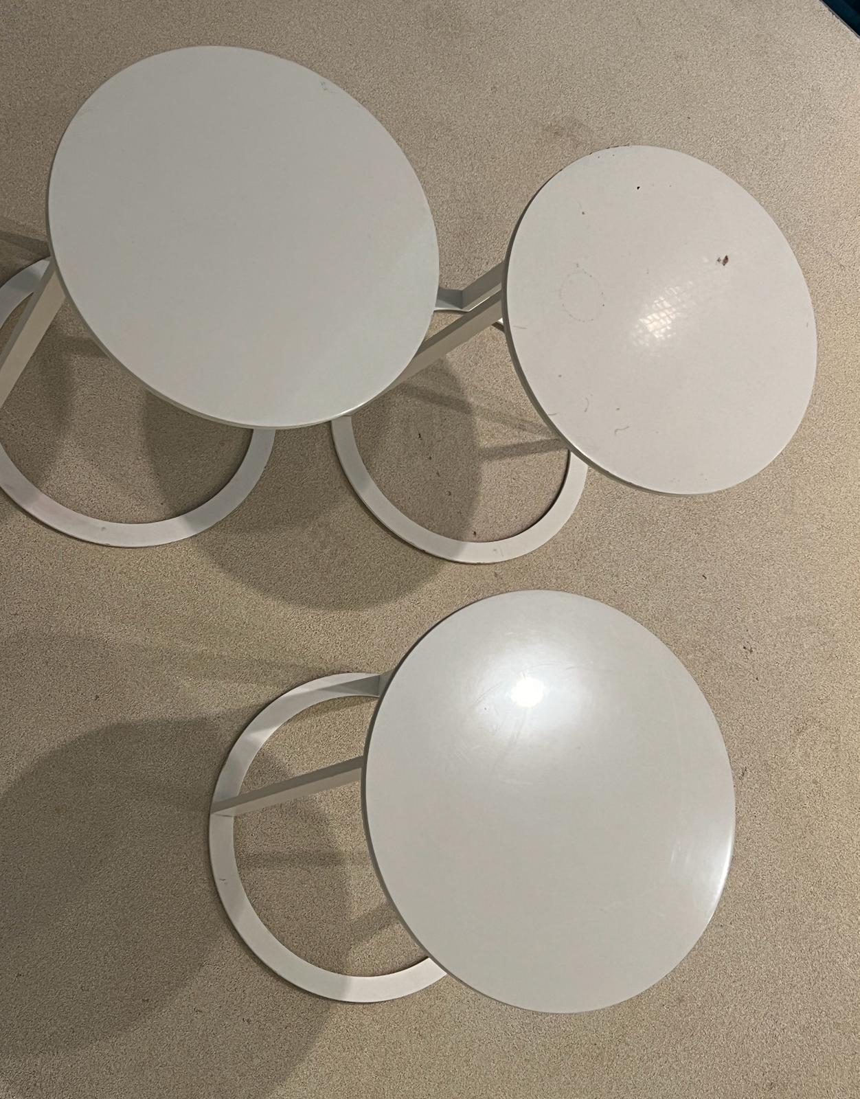 Three white circular side tables - Image 3 of 4