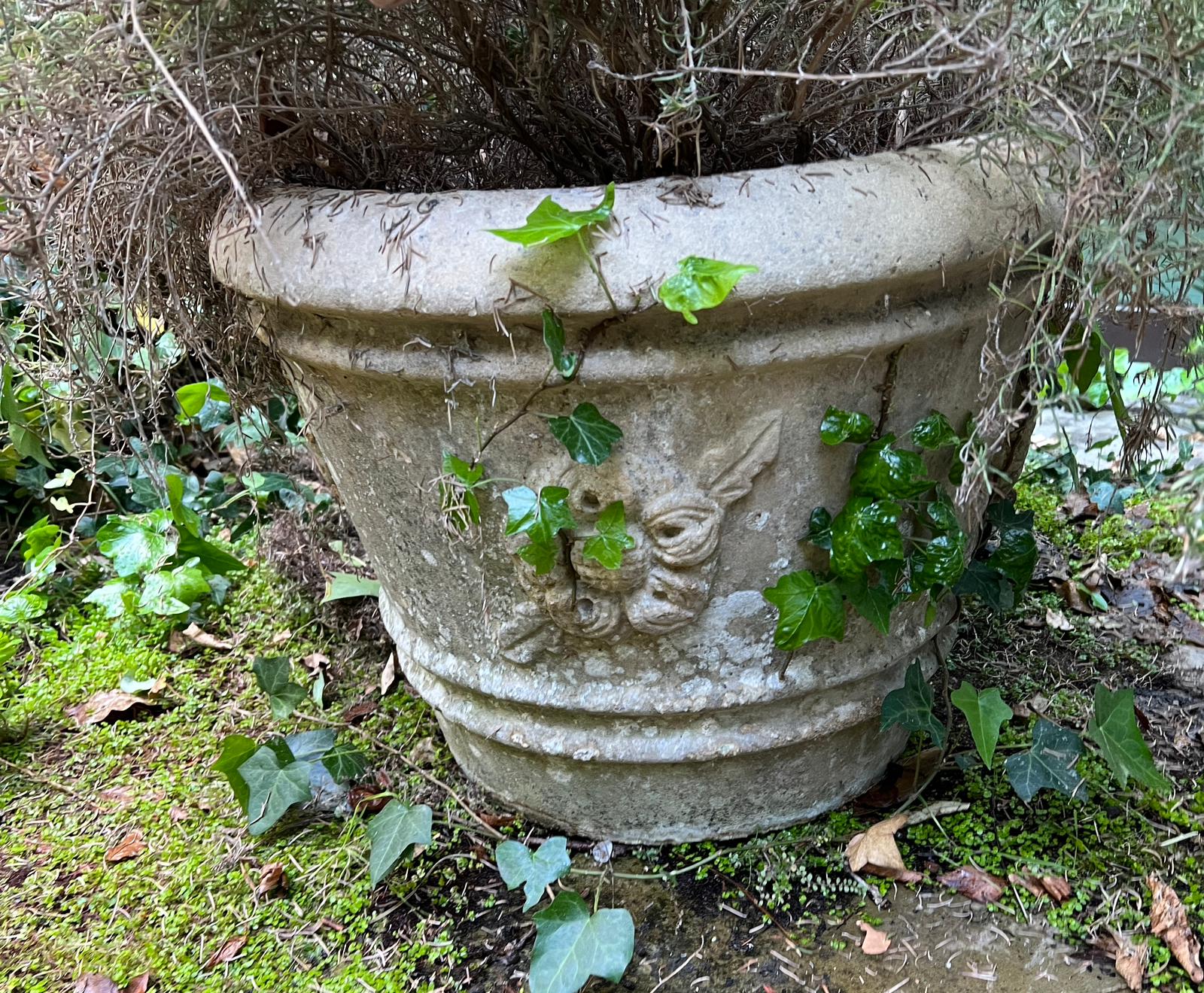 A pair of composite stone planters with rose crowns to sides (H43cm Dia56cm) - Image 6 of 6