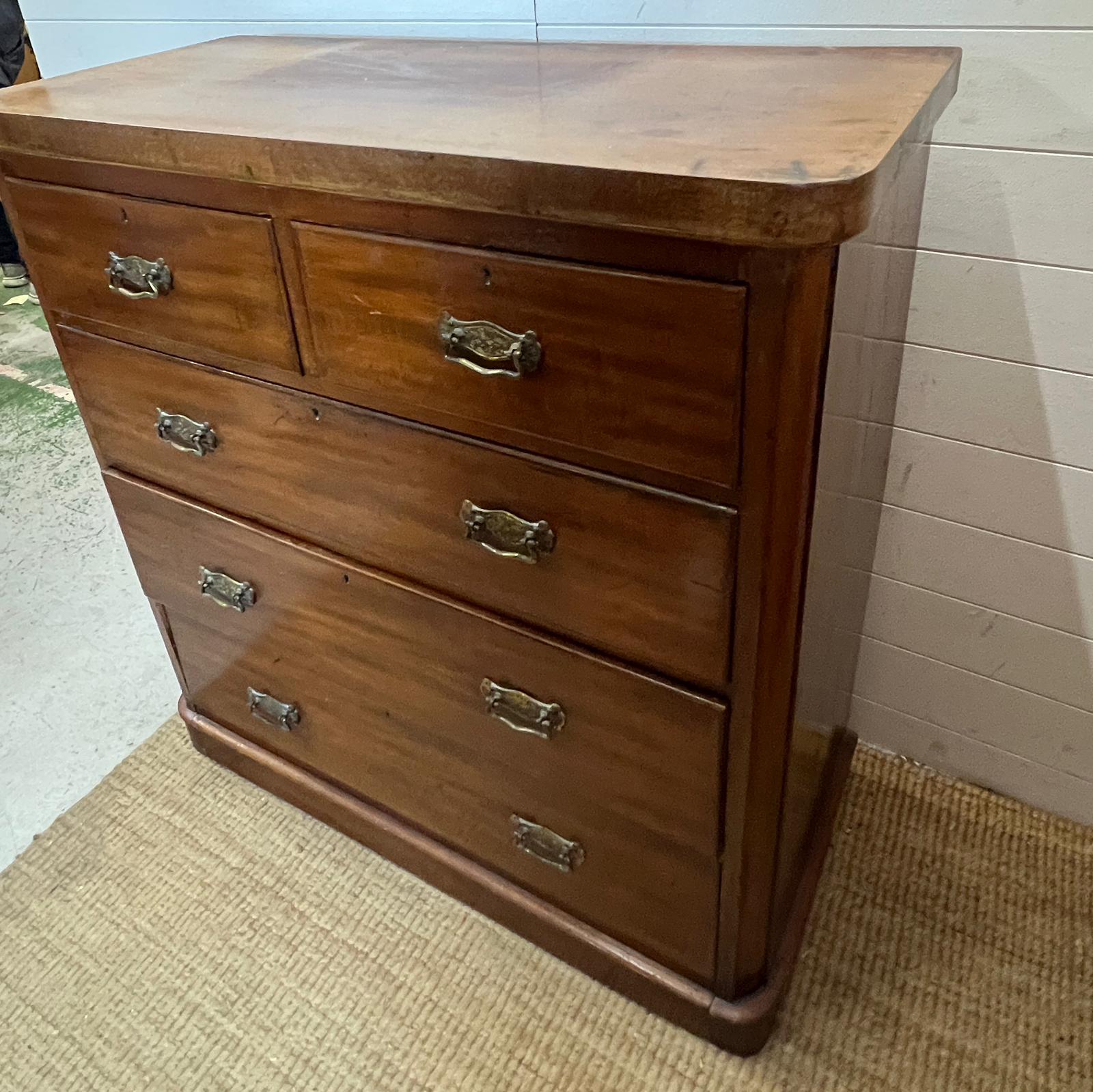A mahogany two over three chest of drawers (H110cm W103cm D47cm) - Image 3 of 4