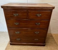 A mahogany two over three chest of drawers (H110cm W103cm D47cm)