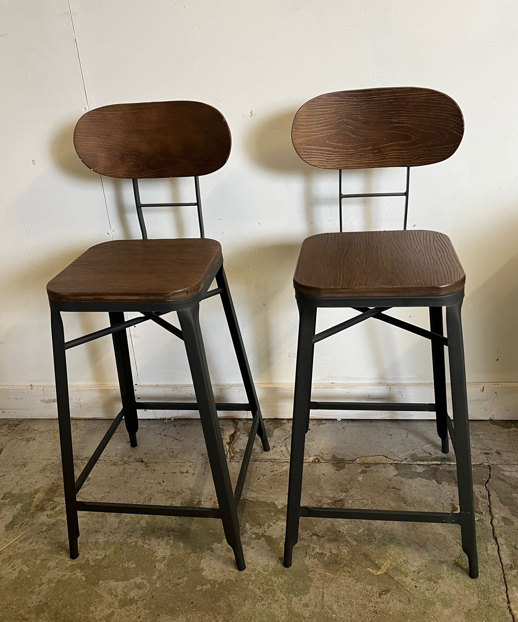 Three farm house bar stools - Image 4 of 4