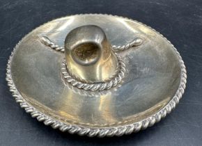 A sterling silver pin dish in the form of a Sombrero, marked 925 to base (Total weight 101g)