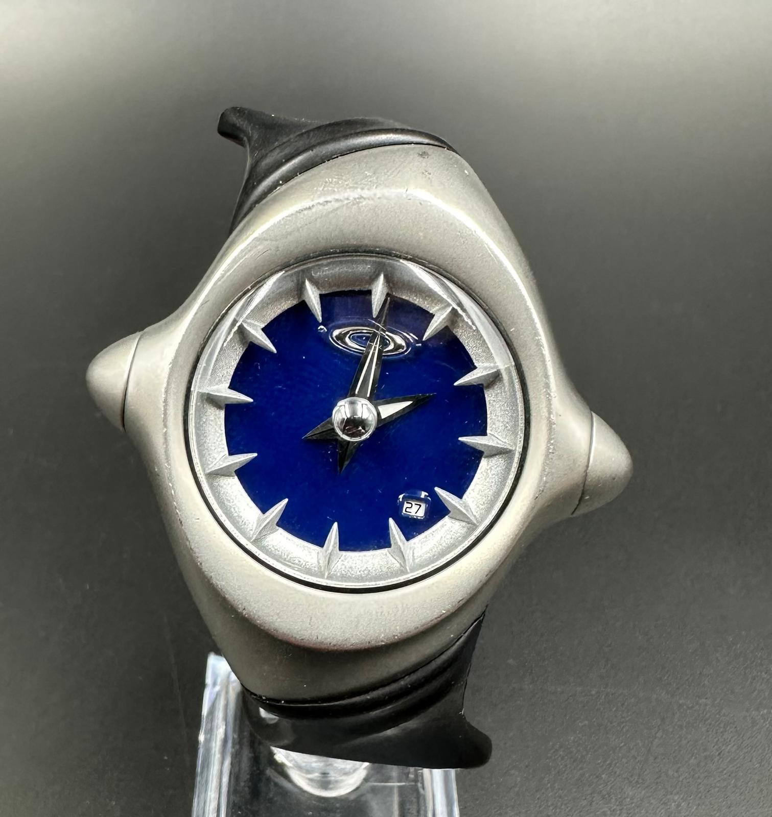A gentleman's Oakley wrist watch with a black rubber strap and blue enamel face - Image 2 of 4