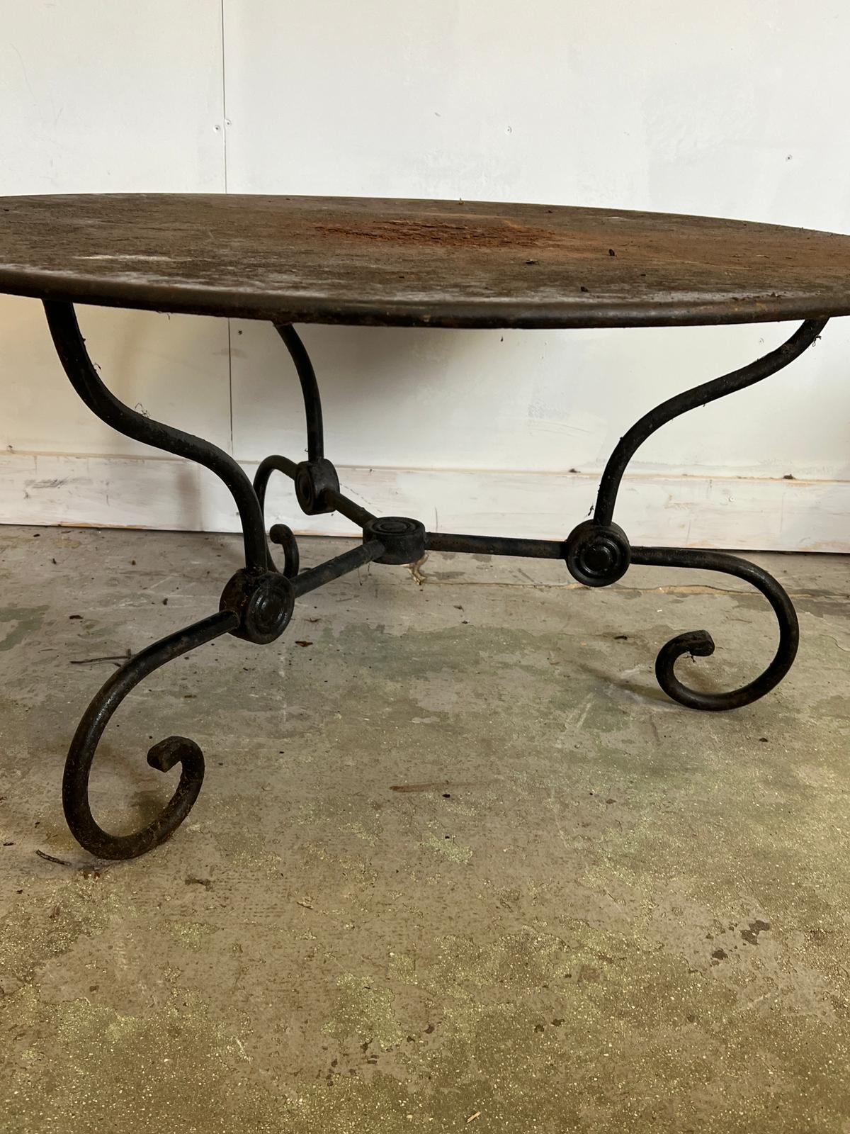 A French style round decorative garden table with scrolling iron work legs (H54cm Dia100cm) - Image 3 of 3