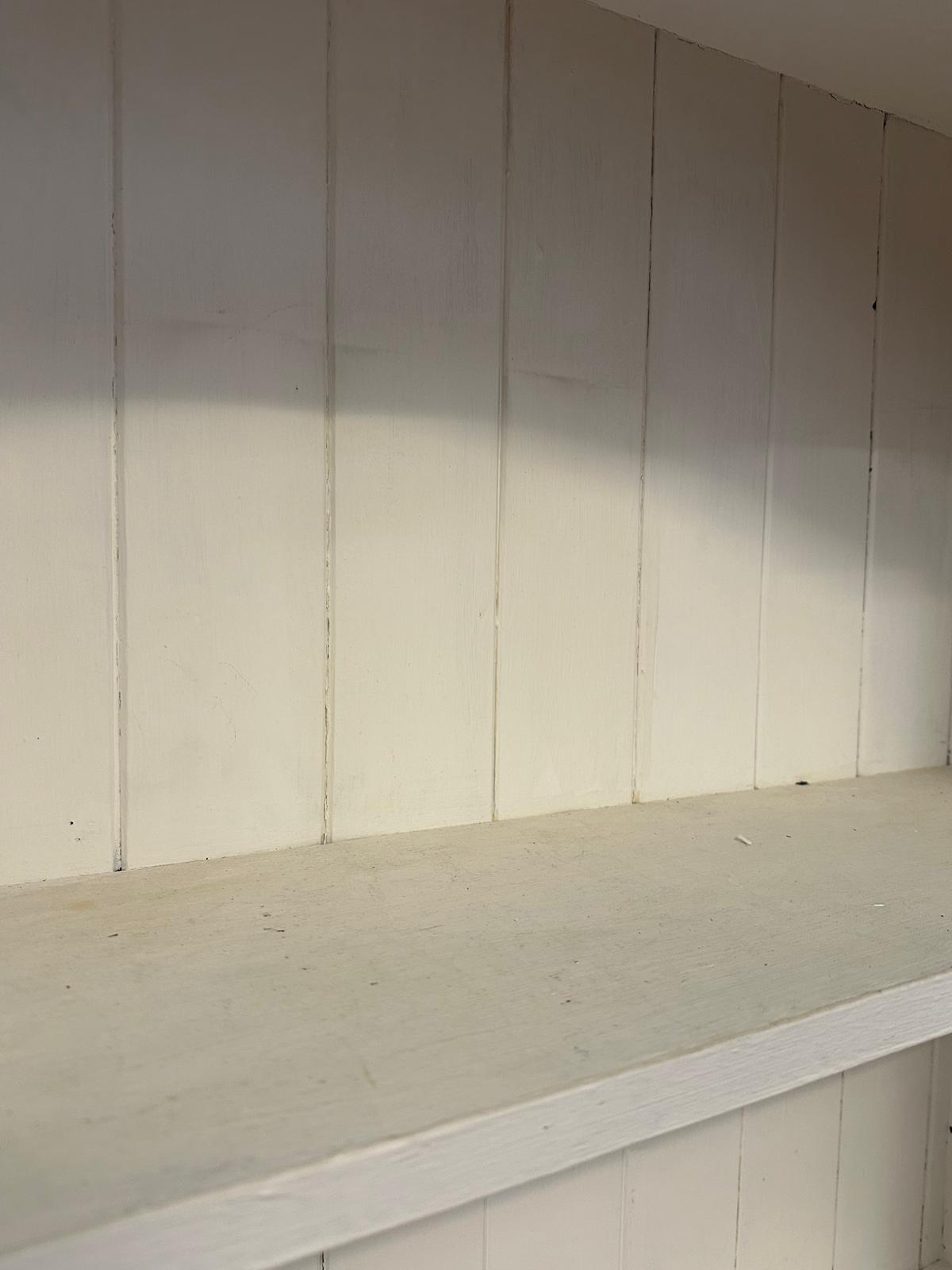 A white painted four shelf bookcase AF 194cm x 99cm - Image 4 of 4