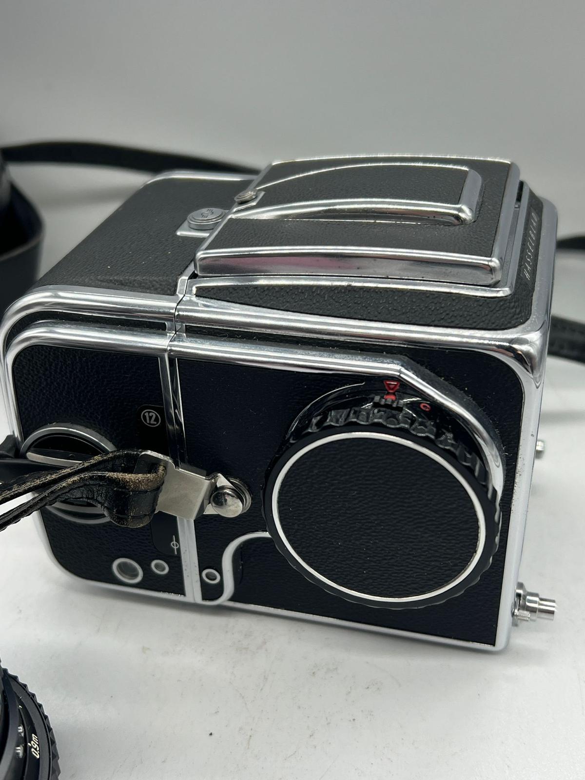 Hasselblad camera 500 C/M and a Carl Zeiss planar by Hasselblad of Sweden high quality specialist - Image 3 of 11