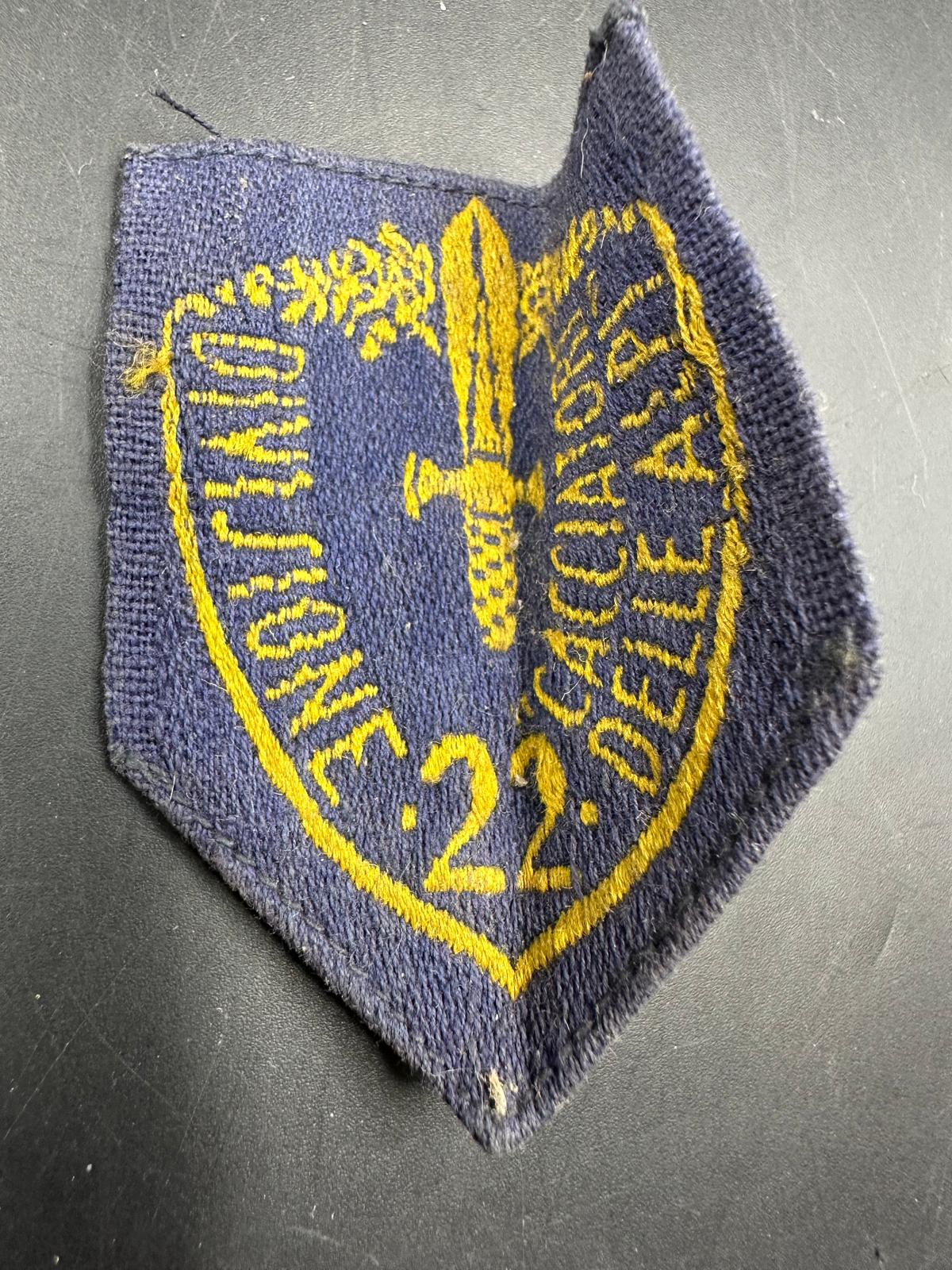A WWII 22nd Infantry Division Hunters of the Alps sleeve badge and a clothe badge - Image 2 of 2