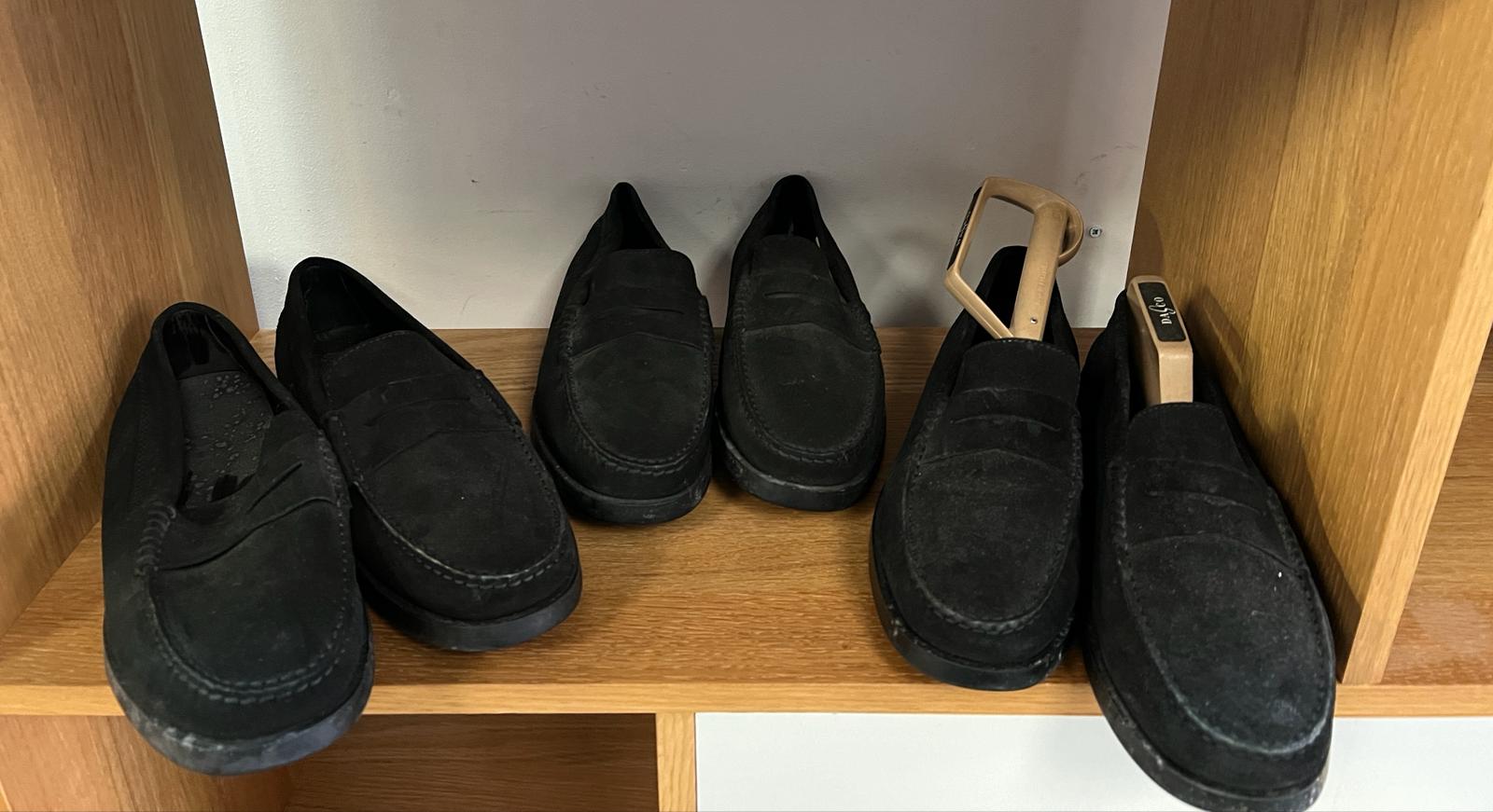 Four pairs of Todd's black shoes, men size 9 and 8.5 - Image 12 of 12