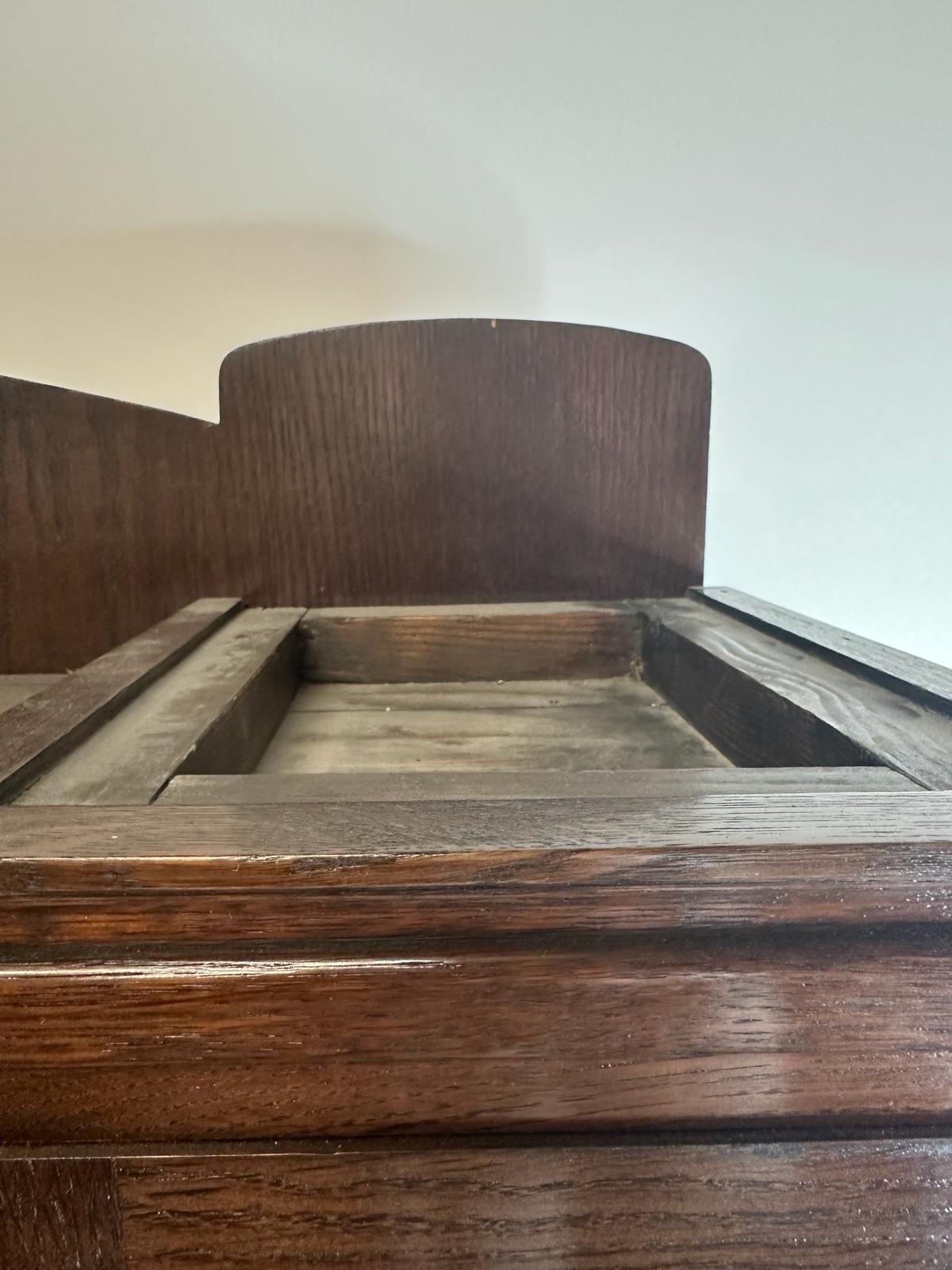 An oak Art Deco cabinet comprising of two drawers four glazed cupboards and central mirror (H200cm - Image 6 of 8