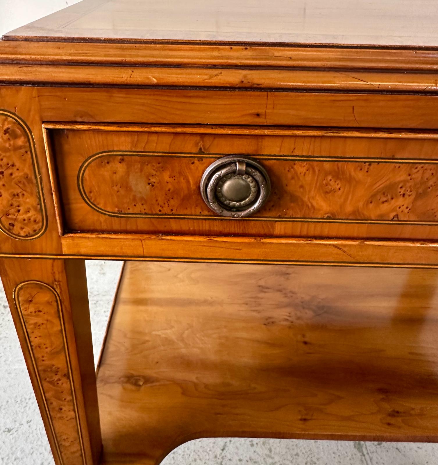 A single drawer side table with string and burr walnut inlay, shelf under and brass handles (H70cm - Image 2 of 5